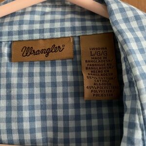 Women’s Wrangler top. NWOT